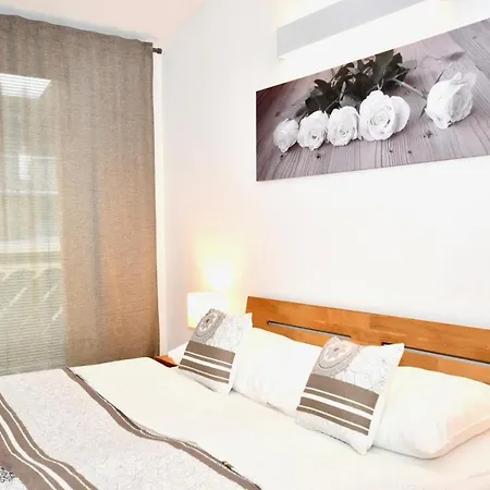 Holiday House Kitzview By Z-k-h